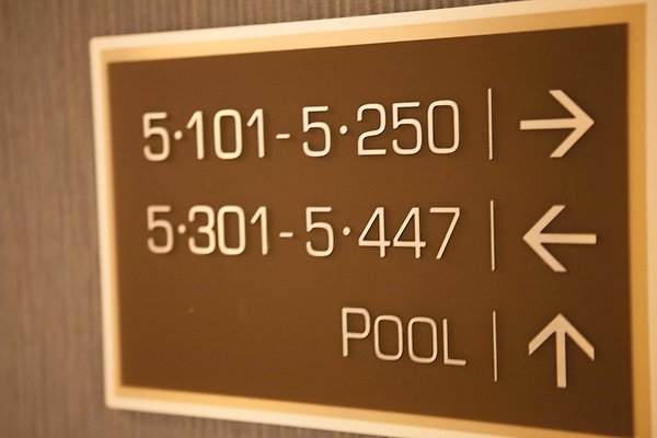 Hilton Anaheim -3 Hilton Anaheim -3