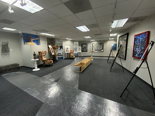 Viv&apos;s Art Gallery : Neeman&apos;s Office - Bldg 9128