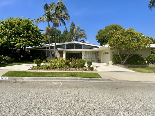 4838 Inadale Dr.